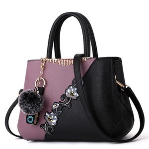 Women's Zipper / Flower PU(Polyurethane) / PU Top Handle Bag Color Block Black / / <b>Blushing</b> / Fall & Winter - Product Image 3