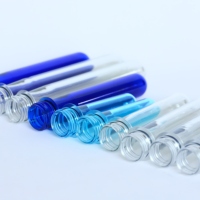 Préforme PET légère de 15g, filetage PCO 1881 de 28mm pour le soufflage de bouteilles de jus, de soda et de liquides de 350ml à 500ml avec bouchons 28mm 1881