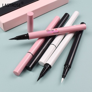 Eyeliner Liquido Vegano Impermeabile all'Ingrosso, Matita per Occhi Personalizzabile con Logo, Penna Eyeliner ad Alta Pigmentazione - Product Image 6