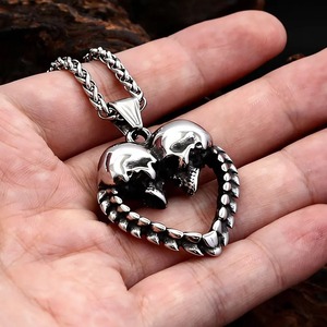Collar con colgante de corazón de calavera yunnique, joyería de moda unisex de acero inoxidable, cadena de 60cm A0318 - Product Image 2