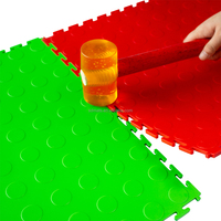 Baldosas de PVC entrelazadas antideslizantes e impermeables de 500*500*6 mm con diseño gráfico para interiores, talleres industriales y garajes.