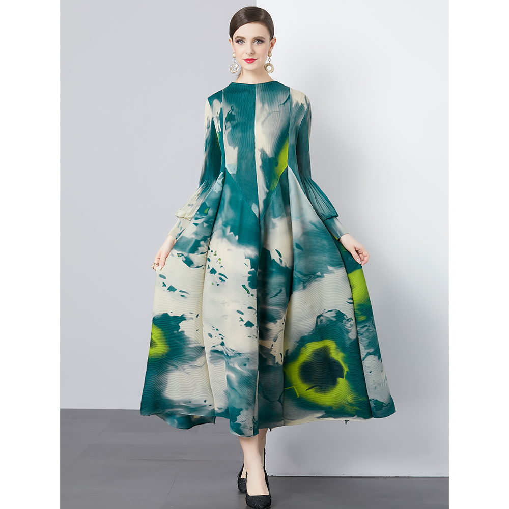 Elegant Printed Pleated Dress - Plus Size Fashion Wholesale