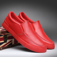 Chaussures en cuir pour hommes, mocassins souples noirs à bout rond, chaussures décontractées pour hommes en promotion, confortables, tendance rétro 2025, en PU, nouveauté