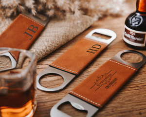 Abridor de Botellas de Cuero Sintético Personalizable con Grabado Láser, Regalo Promocional con Logotipo Personalizado - Product Image 2
