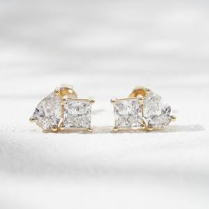 Pendientes de Diamantes de Laboratorio de Dos Piedras, Oro Sólido de 10K, 1.5TCW - Product Image 1