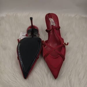 Nouvelles sandales Baotou rouges élégantes et sexy pour femme, à bout pointu, talon aiguille, boucle en forme de cœur et lanières croisées, collection Printemps <span class=keywords><strong>Z625</strong></span> - Product Image 3