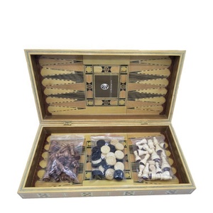 La combinazione di gioco 3 - <span class=keywords><strong>in</strong></span> - 1 <span class=keywords><strong>in</strong></span> <span class=keywords><strong>legno</strong></span>, inclusi <span class=keywords><strong>Backgammon</strong></span> e dama di scacchi, offre esperienze di gioco ricche e diversificate - Product Image 2