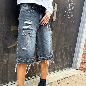 Pantalones Cortos de Mezclilla para Hombre al por Mayor, Personalizados, de Moda, Estilo Retro, Desgastados, con Borde Deshilachado, Negros Lavados, con Pedrería - Product Image 6