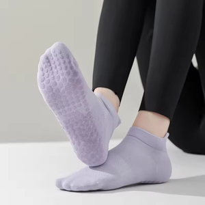 High Quality Custom Logo Women's Yoga Pilates Grip <b>Socks</b> Non Slip Anti Slip Gym Yoga <b>Socks</b> Wholesale - Product Image 3