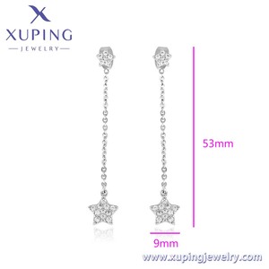 Joyería XUPING, nuevos pendientes creativos de estrella, pendientes de lujo elegantes y versátiles de color dorado Chapado en platino para mujer - Product Image 2