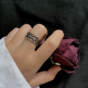 Bagues unisexes tendance style hip-hop en rotin minimaliste pour couple, <span class=keywords><strong>bague</strong></span> d'autodéfense personnalisée, <span class=keywords><strong>bague</strong></span> en acier inoxydable à la mode - Product Image 2