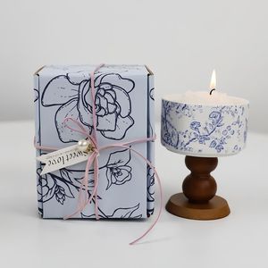 Nouvelle bougie parfumée de luxe française en cire de soja, dans un pot en céramique sur pied, style aromathérapie, avec coupelle à dessert en céramique - Product Image 1