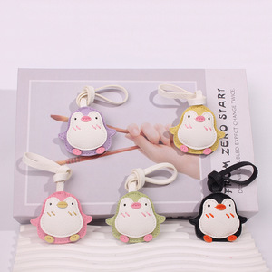 Porte-clés Esthétique Petit Pingouin en Cuir PU, Breloque de Sac Animal Mignon de Dessin Animé, Pendentif en Faux Cuir Souple avec Cordon - Product Image 1