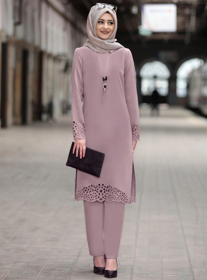 dusty pink