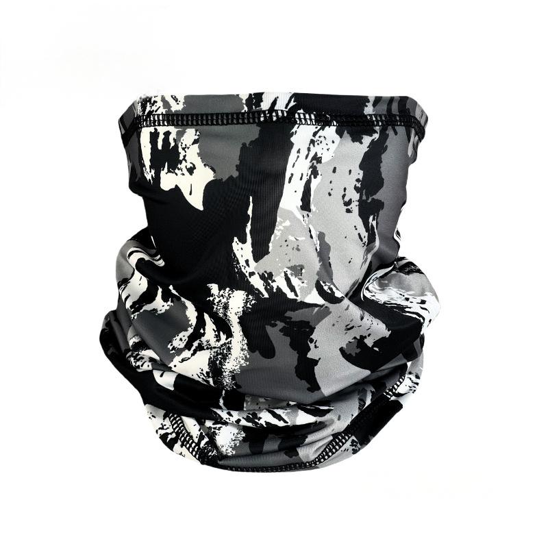 montagne de neige noir gris