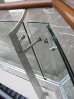 Rampe d'escalier et de balcon moderne en acier inoxydable 304/316 et verre sans cadre, pour intérieur/extérieur, avec conception de sécurité