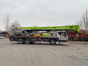Grue sur camion tout-terrain Zoomlion ZTC250H 25 tonnes fiable, équipement de levage hydraulique - Product Image 3