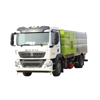 Camion de nettoyage multifonctionnel Sinotruk HOWO 4x2, camion de lavage et de balayage, balayeuse de rue, véhicule de nettoyage
