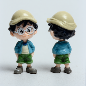 Mini Statuetta in Plastica da Collezione per Esposizione e Gioco - Product Image 2