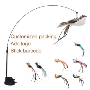Jouet d'usine OEM pour chat en fil d'acier écologique avec ventouse interchangeable pour animaux de compagnie Simulation d'oiseau Bâton de plumes rotatif Jouet pour chat - Product Image 1