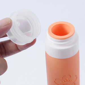 Juego de 17 Botellas de Viaje de Silicona a Prueba de Fugas para Artículos de Aseo, Champú, Acondicionador, Loción, Crema Facial, Pasta de Dientes - Product Image 3