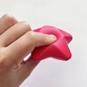 Jouet anti-stress en mousse souple personnalisable pour enfants, balle anti-stress en forme de [forme à préciser], avec logo personnalisé - Product Image 2