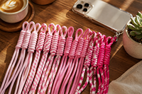 Cordon de téléphone en paracorde tressé en nylon de 5 mm, avec nœud romain et pompon, sangle portable pour téléphone portable, porte-clés, pendentif et accessoire de suspension pour sac
