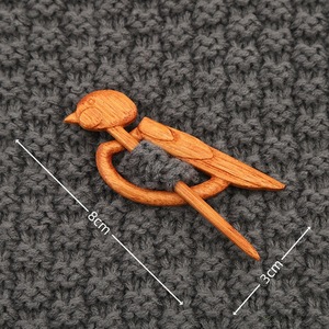 Broche de <span class=keywords><strong>Madera</strong></span> con Forma de Animal, Accesorios de Ropa con Dibujos Animados de Animales, Regalos Hechos a Mano - Product Image 1