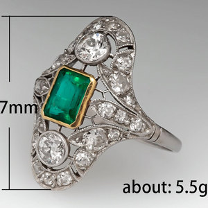 Anello Vintage con Design Traforato in Pizzo Stile Verde Smeraldo per Donne - Product Image 5