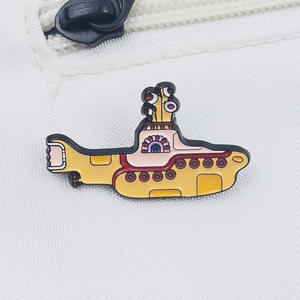 Broche de <span class=keywords><strong>Submarino</strong></span> Amarillo de Dibujos Animados, Accesorio Creativo de Anime para Mochilas, Ropa Infantil y Sombreros, Insignia de Aleación en Stock - Product Image 3