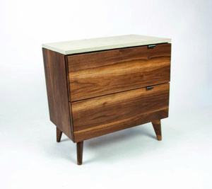 Table de chevet moderne en bois massif de noyer noir à 2 tiroirs avec plateau noir, meuble de chambre à coucher - Product Image 4