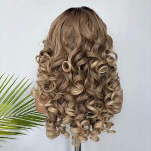 Parrucche Afro Ricci Sintetiche HD Lace Front Latisha con Frangia, Pre-Piumate, con Cappuccio Sottile 13x6, 180% di Densità, per Donna - Product Image 4