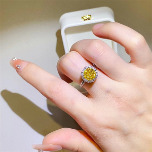 Anillo de oro de 18 quilates al por mayor de fábrica para damas 1 quilate 2 quilates champán Moissanite 925 plata esterlina de lujo para aniversario - Product Image 5