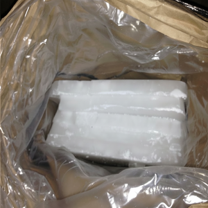 Cire de paraffine solide entièrement raffinée KUNLUN 58/60 (CAS 8002-74-2) pour la fabrication de bougies et le scellement par revêtement - Product Image 1