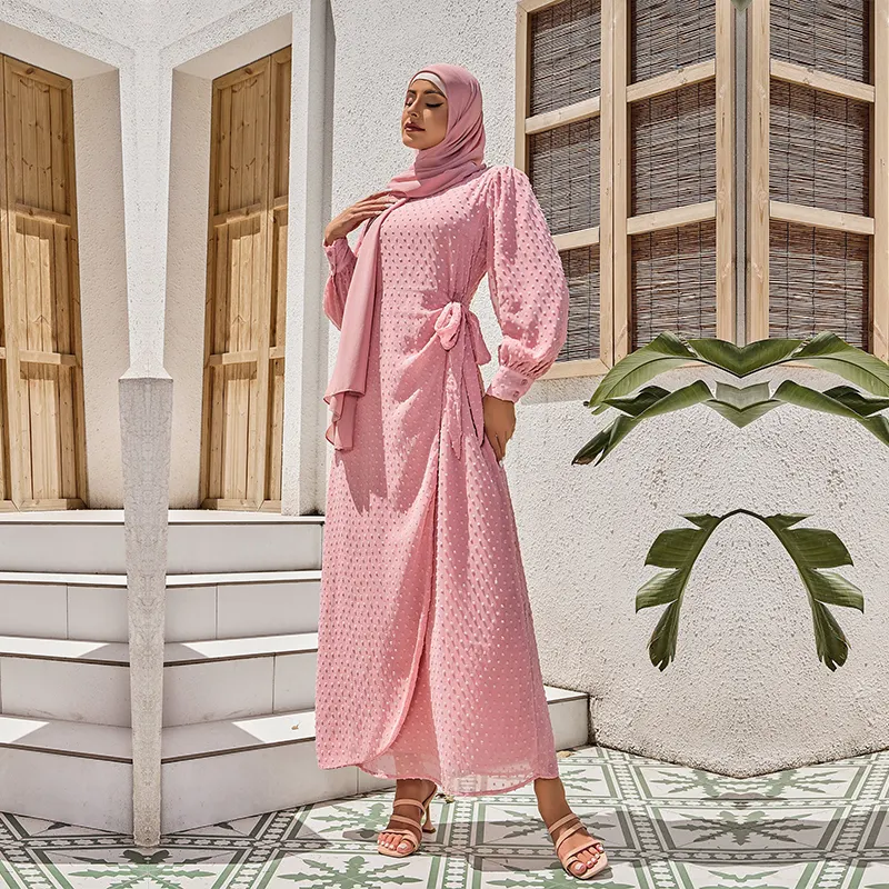 Design prolongé robe maxi à manches cloche et enveloppement latéral musulman usine vente en gros modeste robe abaya longue musulmane avec hijab
