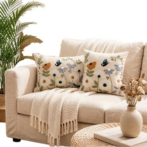 Fundas de Almohada Decorativas Modernas de Algodón con Bordado Chenille, Diseño Floral/Plantas, Reversibles, 18x18 Pulgadas, para Hotel y Hogar - Product Image 4