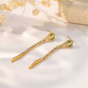 Pendientes con forma de serpiente, joyería de moda para mujer con circonita dorada, EDB 016 - Product Image 2