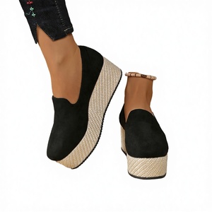 Chaussures à enfiler pour femmes à semelle épaisse avec corde en chanvre et semelle intérieure en EVA - Product Image 2