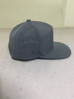Gorra de Béisbol Deportiva de Poliéster Impermeable de 5 Paneles con Logotipo de Diseñador Personalizado, Gorra de Golf con Perforaciones Cortadas con Láser