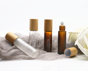 Tùy chỉnh tinh dầu con Lăn chai nắp tre mỹ phẩm gói chất lỏng 5ml10ml bơm lại hổ phách kính cuộn trên chai nước hoa - Product Image 1