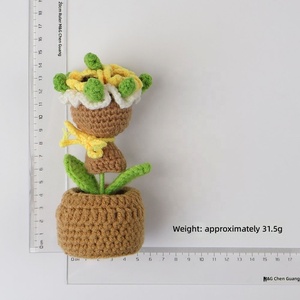 Ramo de simulación de girasoles, tulipanes y rosas tejidos a mano en maceta pequeña, decoración de escritorio, regalo de boda - Product Image 6
