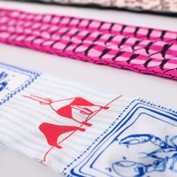 Écharpe carrée en soie à motifs multiples, impression numérique, design personnalisé d'usine, avec logo personnalisé, formelle, pour une utilisation en extérieur en toutes saisons