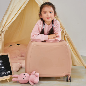 Valise pour enfants pouvant servir de jouet à roulettes, adaptée aux filles, petite valise de cabine ultra-légère de 18 pouces, avec roulettes de voyage. - Product Image 6