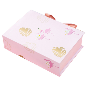 Hecho a mano hermoso personalizado <span class=keywords><strong>de</strong></span> embalaje <span class=keywords><strong>de</strong></span> lujo <span class=keywords><strong>de</strong></span> cartón blanco Cierre magnético <span class=keywords><strong>de</strong></span> la caja <span class=keywords><strong>de</strong></span> regalo <span class=keywords><strong>de</strong></span> dama <span class=keywords><strong>de</strong></span> <span class=keywords><strong>honor</strong></span> - Product Image 2