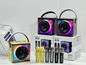 Altavoz Bluetooth de Alta Potencia para Karaoke, con Luz Rítmica Musical, Sonido Envolvente Estéreo 360, Subwoofer Inalámbrico y Micrófono Dual - Product Image 3