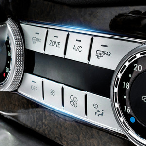 สติ๊กเกอร์ตกแต่งปุ่มแอร์สำหรับรถยนต์เมอร์เซเดส-เบนซ์ W204 C-Class วัสดุ ABS รูปทรงสี่เหลี่ยมผืนผ้า ใช้สำหรับควบคุมความร้อน - Product Image 3