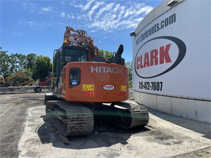 Excavatrice sur chenilles d'occasion haute performance de 13 tonnes, Hitachi ZX135, excavatrice d'occasion HitachiZX135 à vendre - Product Image 3