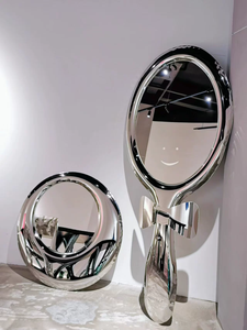 <span class=keywords><strong>Specchio</strong></span> Decorativo a Forma di Lecca-lecca con Fiocco, Scultura da Parete in Acciaio Inossidabile Lucidato per Camere dei Bambini e Ambienti Commerciali - Product Image 2