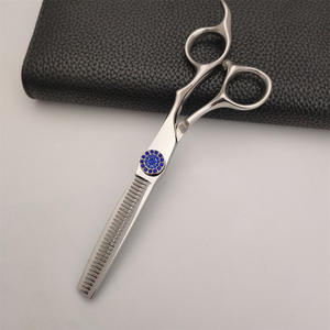 Tijeras de Peluquería Ab de 62 mm, Tijeras de Entresacar para Diestros, Uso en Salón de Belleza, Hoja Estándar, Diseño Estrella Azul - Product Image 4