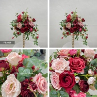 Französischer Garten-Stil Hochzeits-Blumendekoration Vintage Rote Seidenrosen-Blumenkugel Mini 30cm Künstliche Blumenkugel Tischdekoration